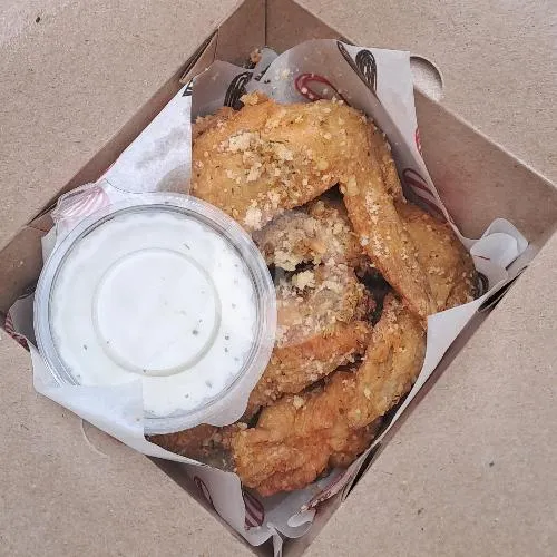 Garlic Parmesan Wings 6pcs